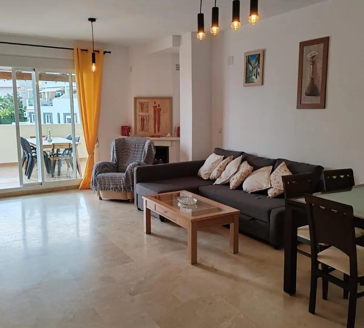 Seaview Apartment With Great Amenities & Facilities Benalmadena Spain